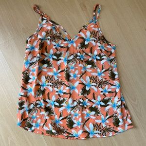 Floral pink top